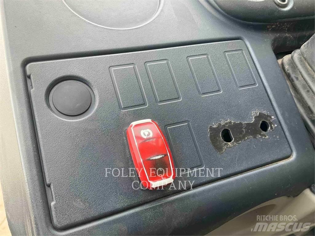 CAT TL642DO Телескопические погрузчики