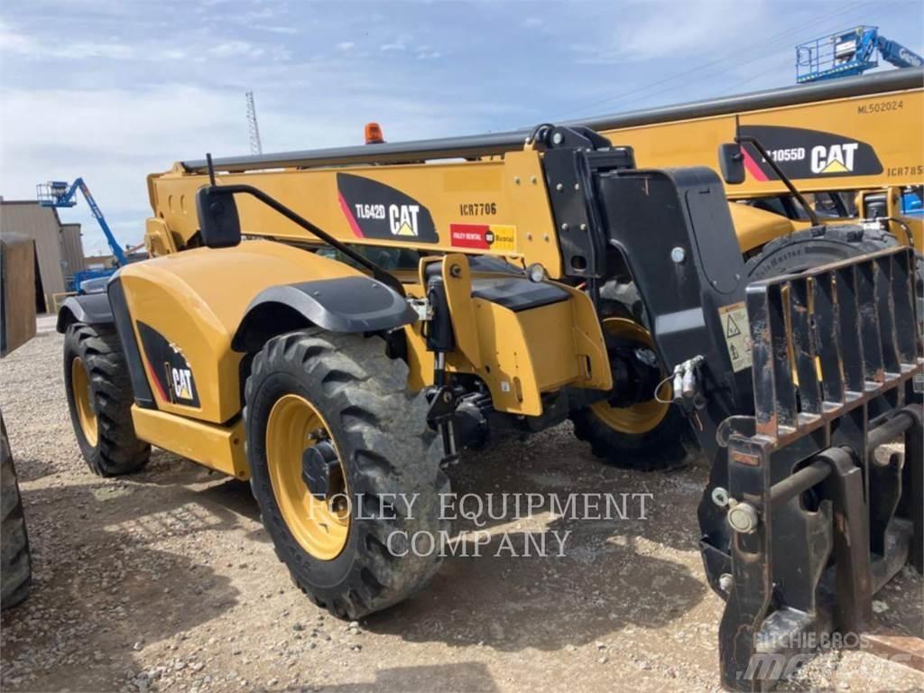 CAT TL642DO Телескопические погрузчики