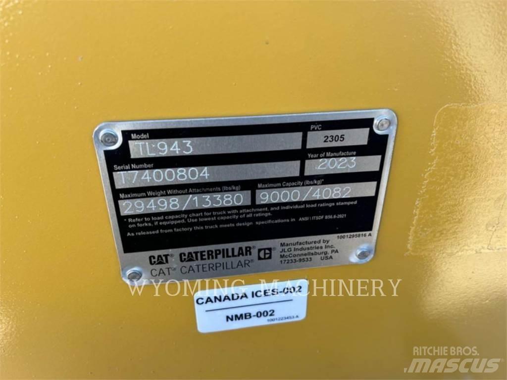 CAT TL943 Телескопические погрузчики