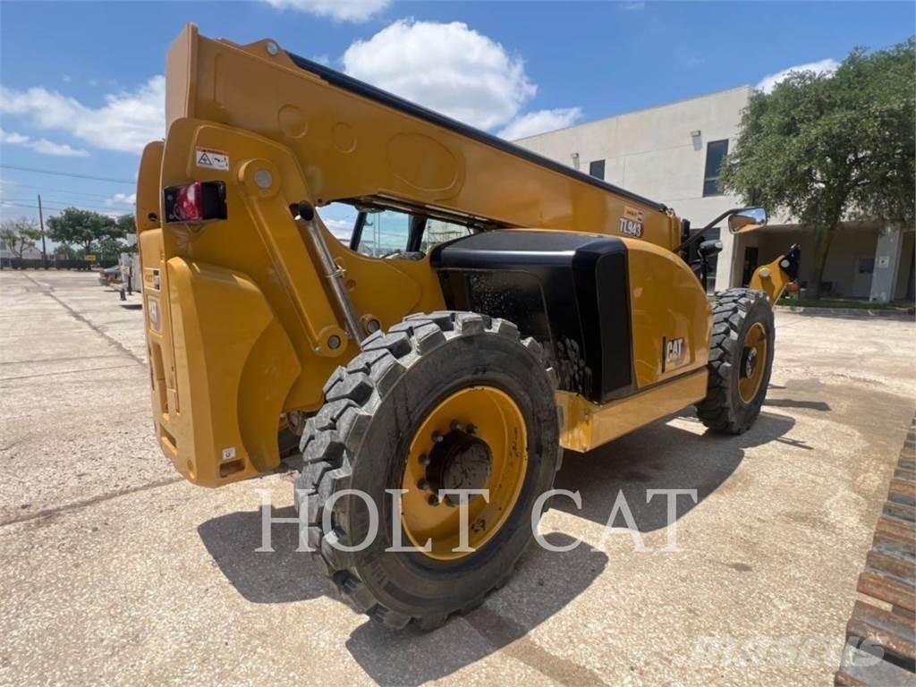CAT TL943 Фронтальные погрузчики