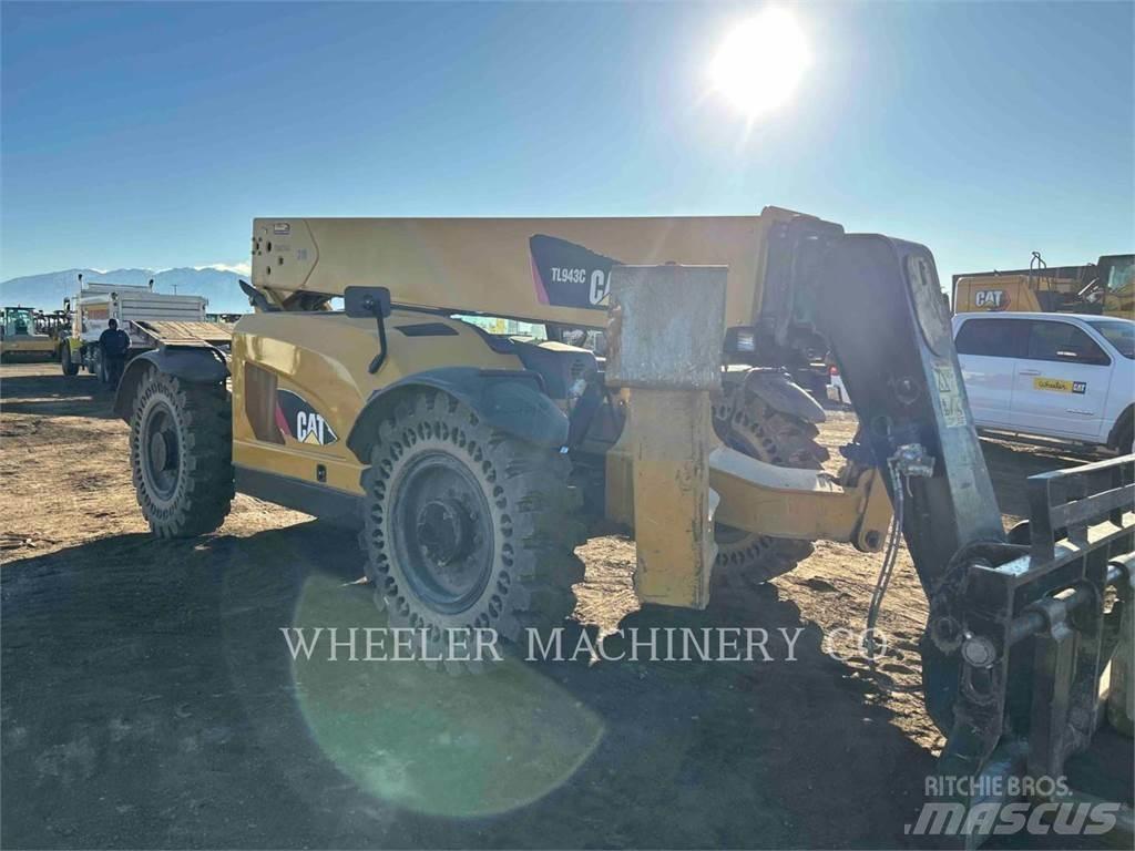 CAT TL943C CPY Телескопические погрузчики