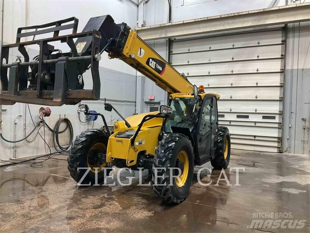 CAT TL943D Телескопические погрузчики
