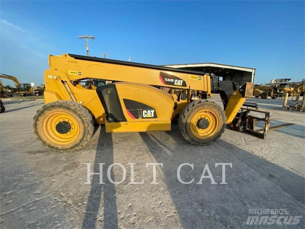 CAT TL943D Телескопические погрузчики