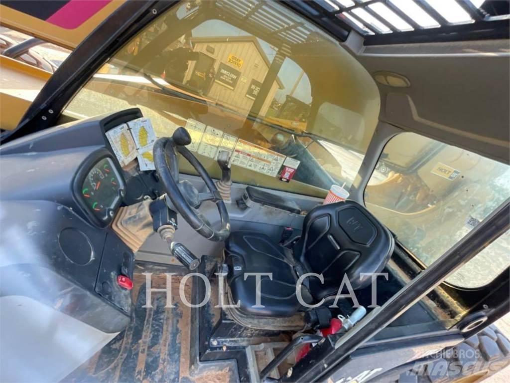 CAT TL943D Телескопические погрузчики