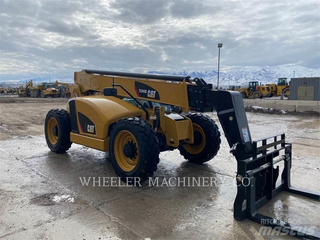 CAT TL943D CB Телескопические погрузчики