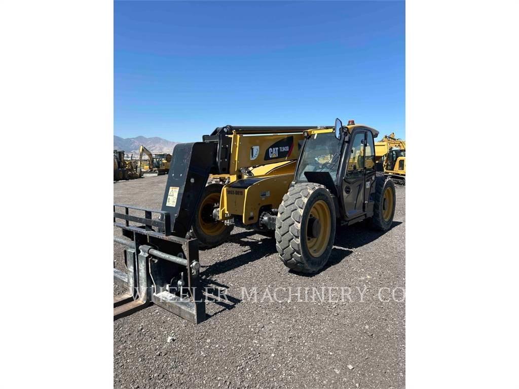 CAT TL943D CB Телескопические погрузчики