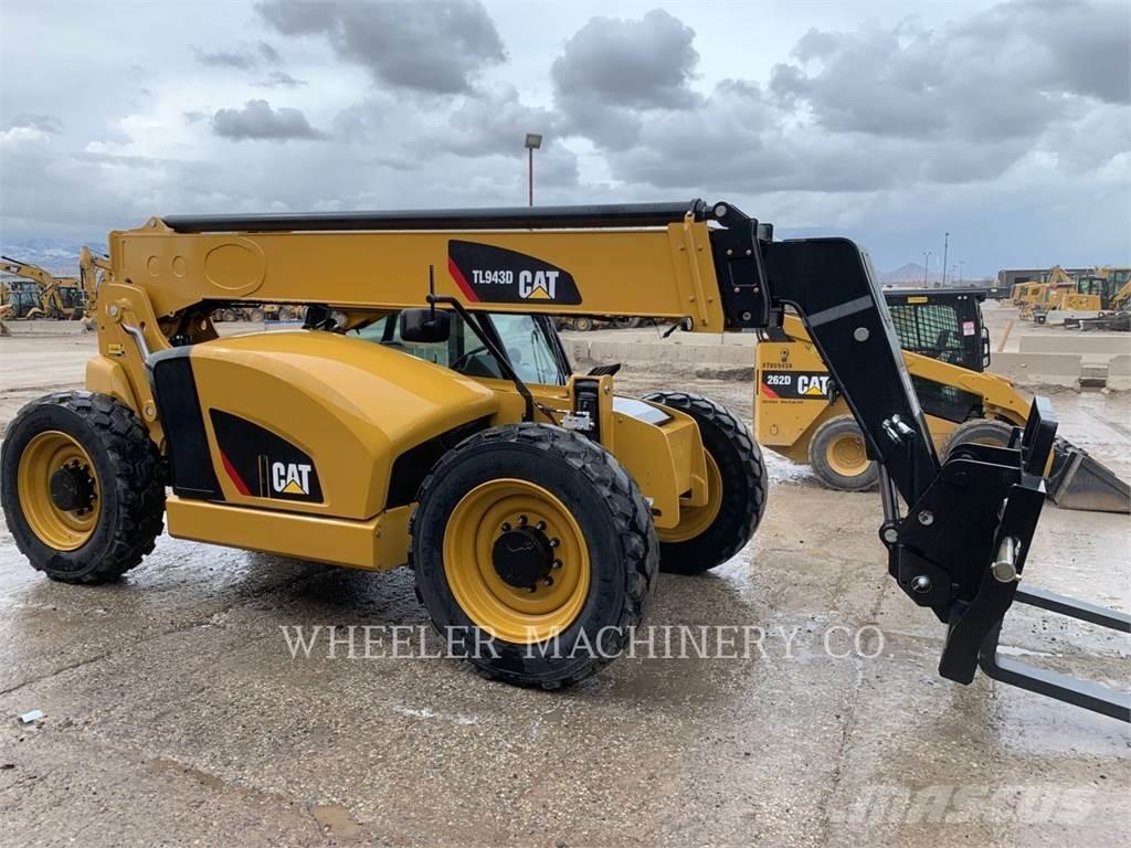 CAT TL943D CB Телескопические погрузчики