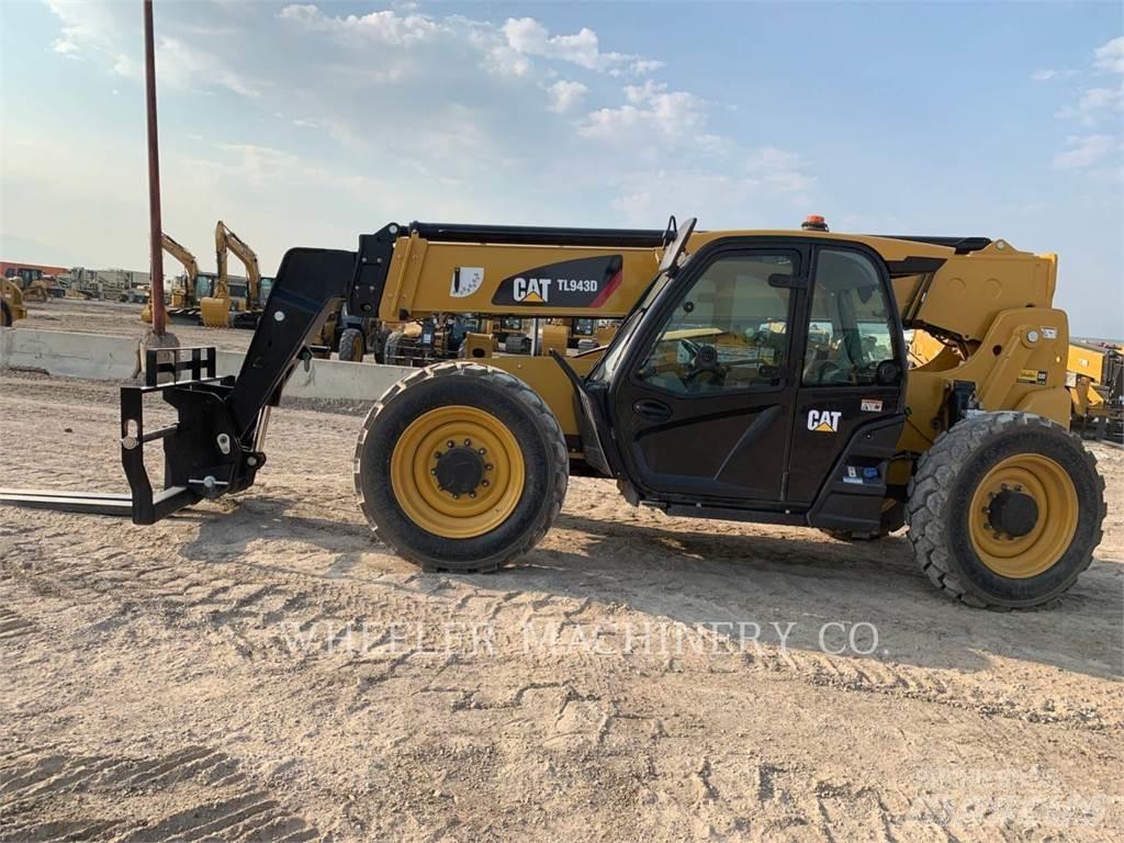CAT TL943D CB Телескопические погрузчики