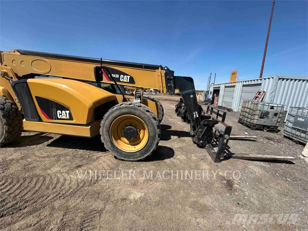 CAT TL943D CB Телескопические погрузчики