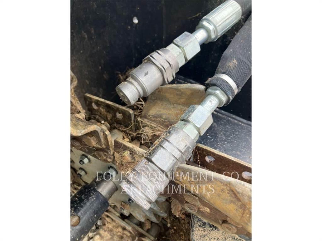 CAT TNSST1096M Мини-погрузчики
