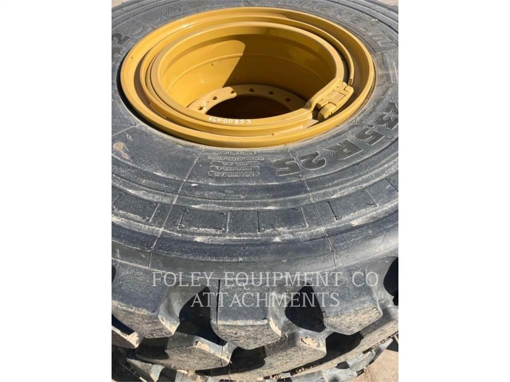 CAT TRWL93825T Фронтальные погрузчики