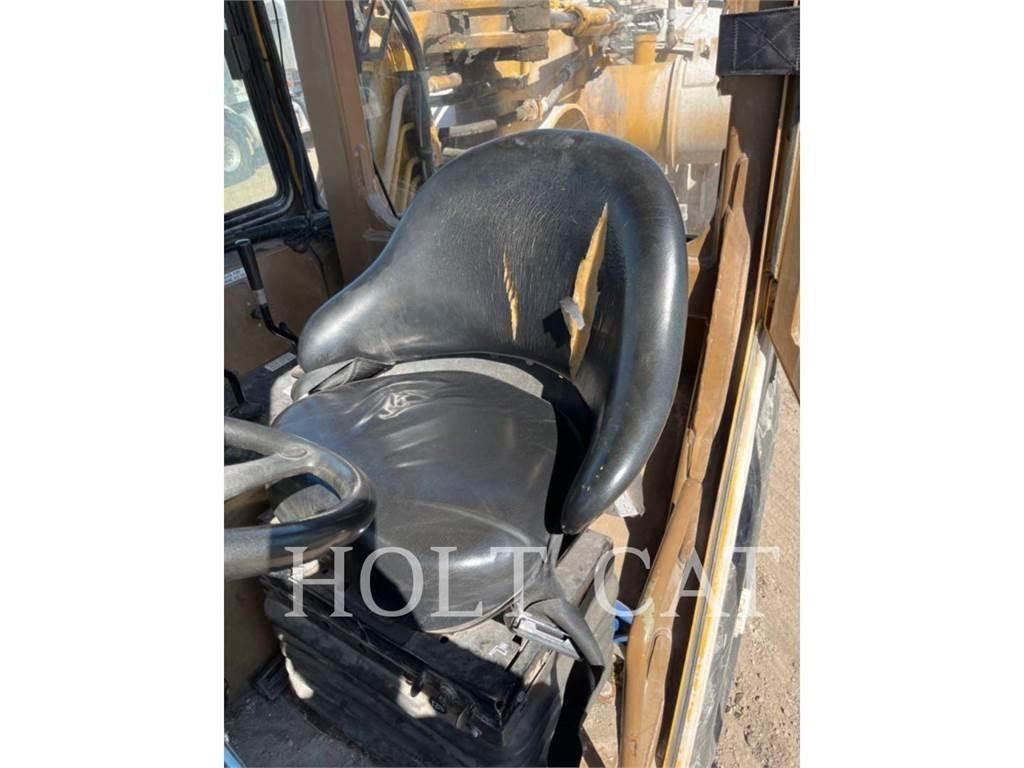 CAT W00 613CII Скреперы