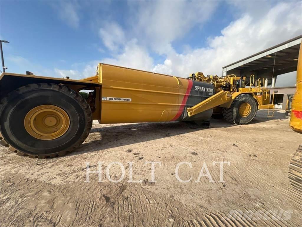 CAT W00 621G Скреперы