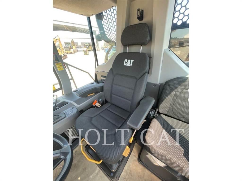 CAT W00 725 Грузовики-цистерны