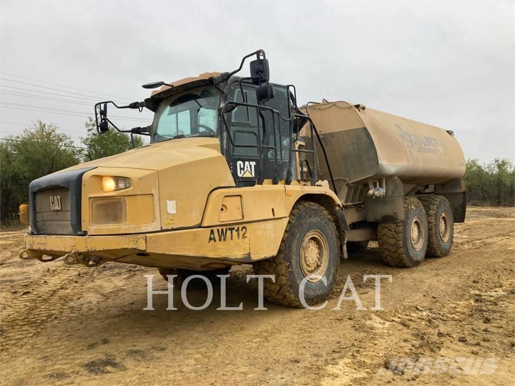 CAT W00 730 Шарнирно-сочленённые самосвалы