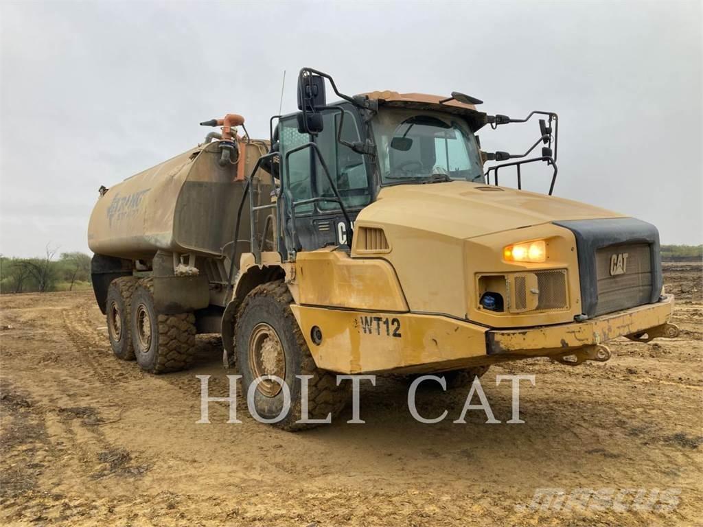CAT W00 730 Шарнирно-сочленённые самосвалы