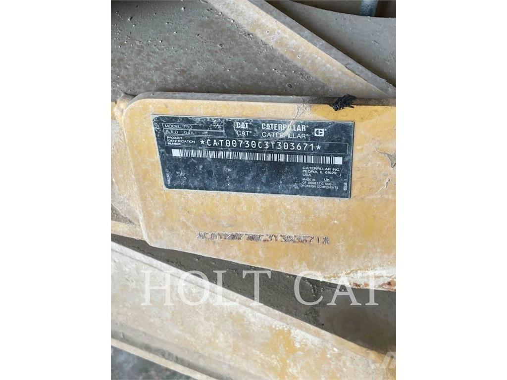 CAT W00 730 Грузовики-цистерны