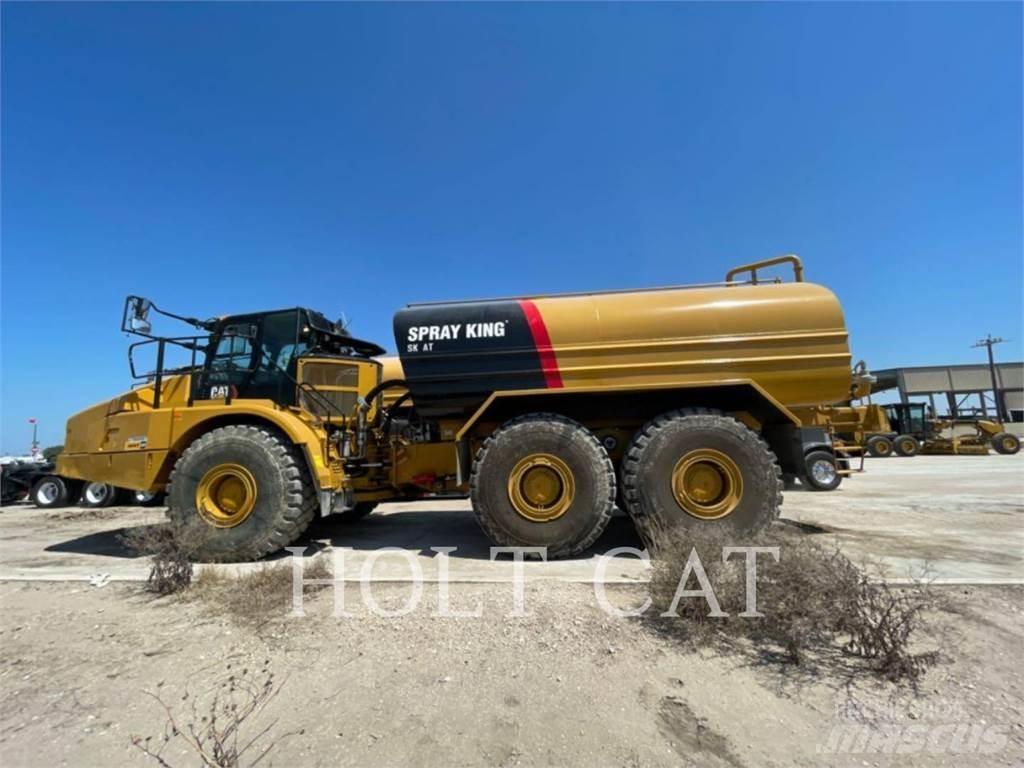 CAT W00 740 Грузовики-цистерны