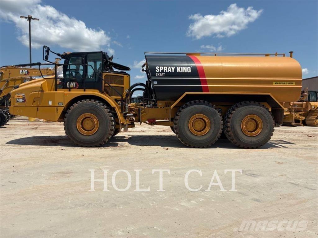 CAT W00 740 Грузовики-цистерны