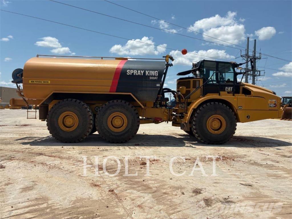 CAT W00 740 Грузовики-цистерны