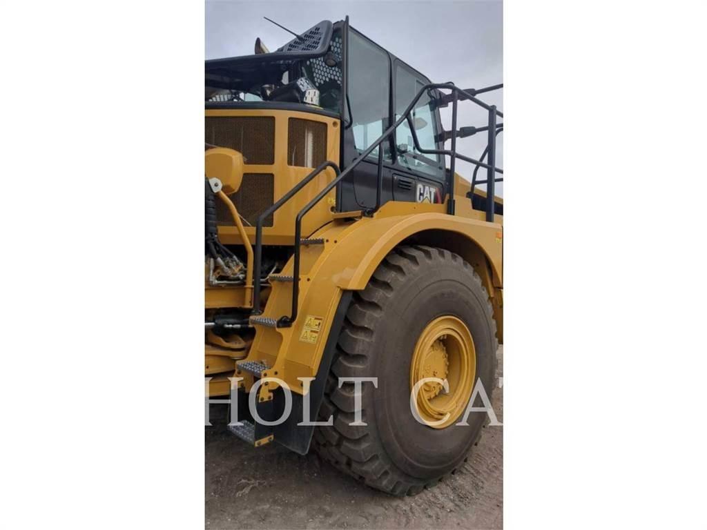 CAT W00 740GC Грузовики-цистерны
