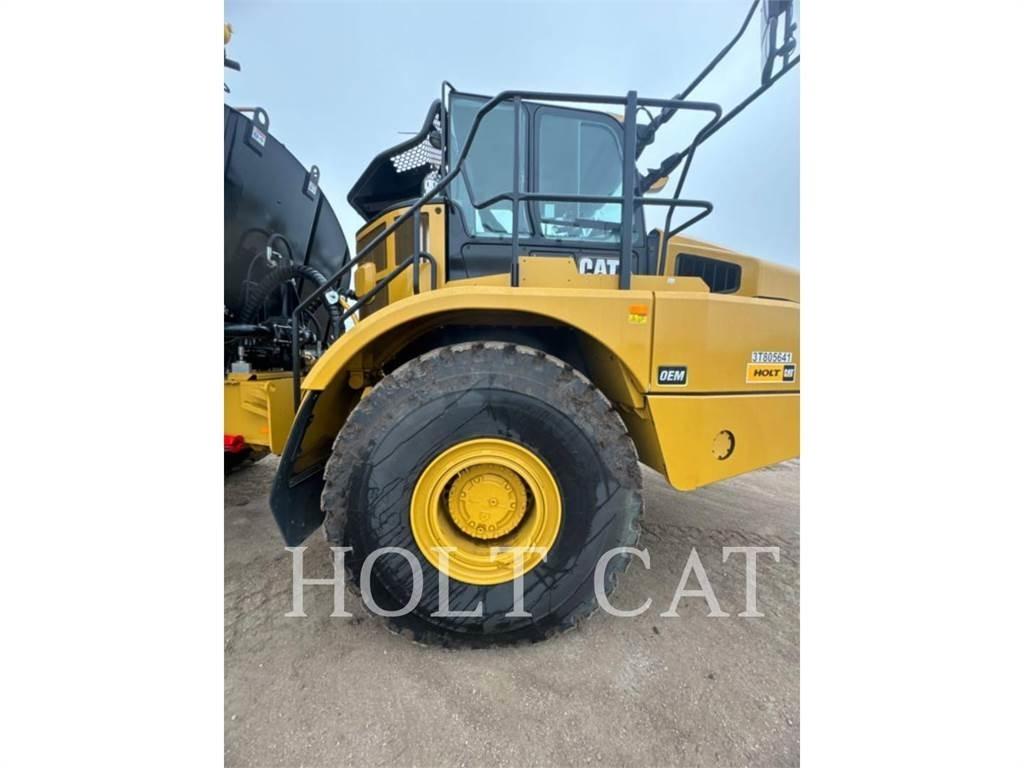 CAT W00 740GC Грузовики-цистерны