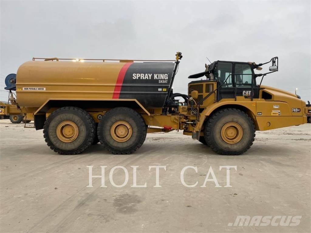CAT W00 740GC Грузовики-цистерны