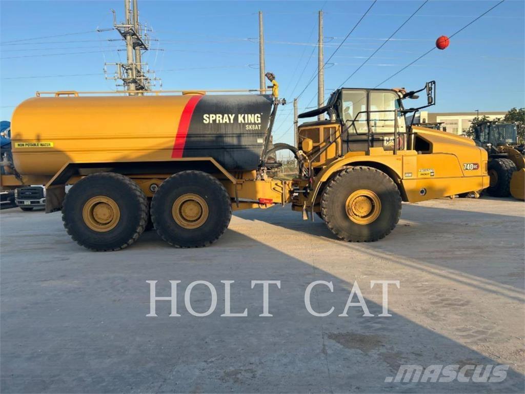 CAT W00 740GC Грузовики-цистерны