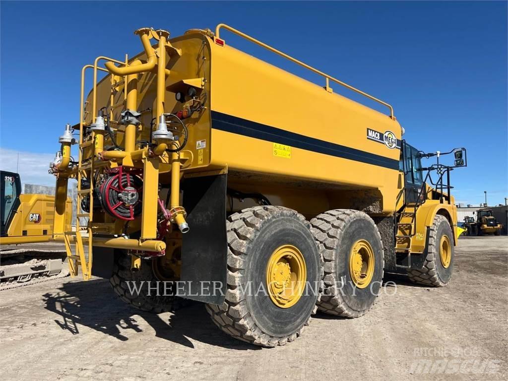 CAT WT 740 GC Грузовики-цистерны
