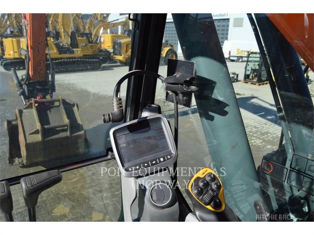 Doosan DX235 Гусеничные экскаваторы
