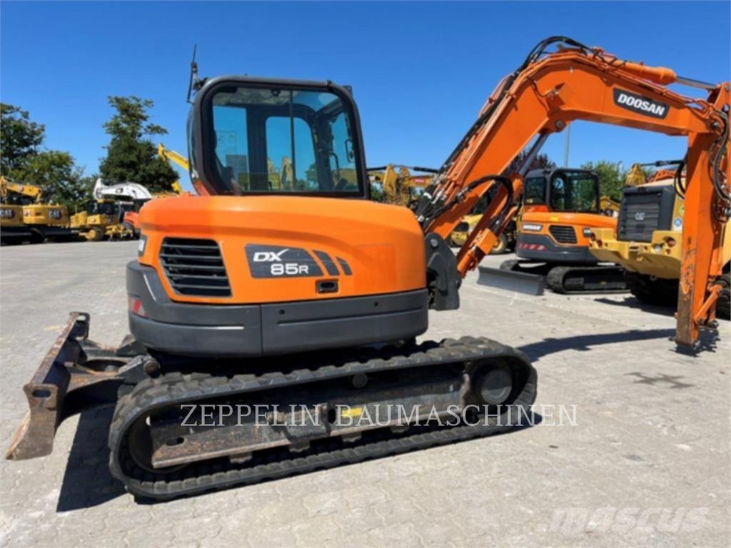 Doosan DX85R-3 Гусеничные экскаваторы