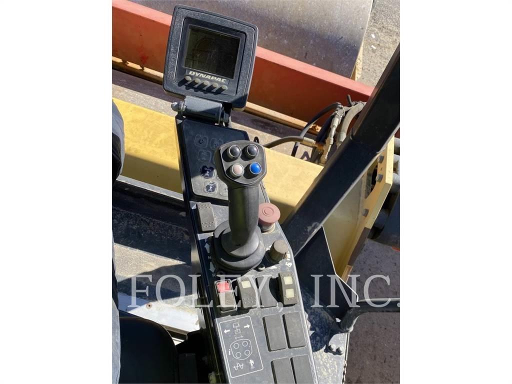 Dynapac CC324HF Катки тротуарные