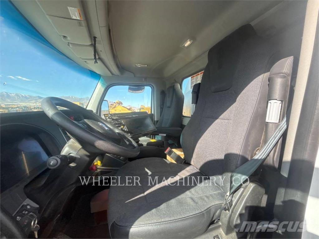  E.D. ETNYRE DIST 3500 Автогудронаторы