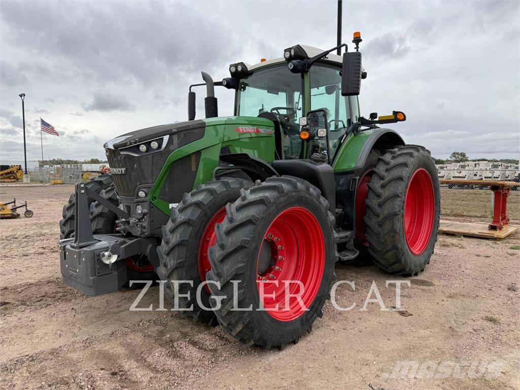 Fendt 933 VARIO Трактора