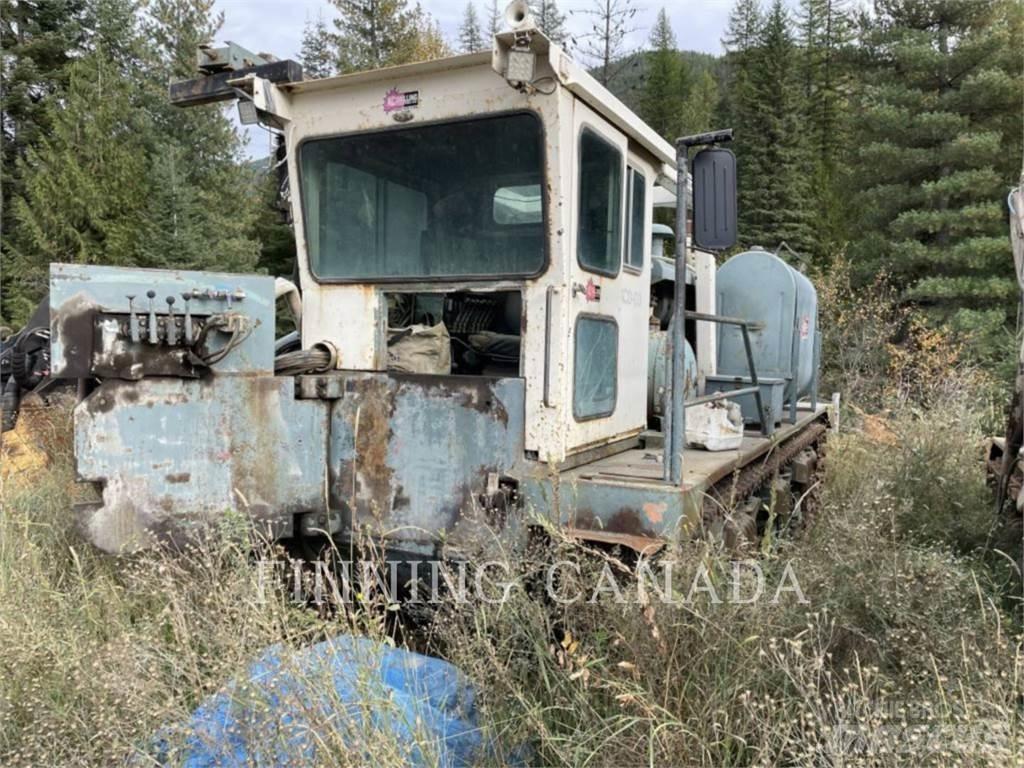 Finning M32 Буровые вышки