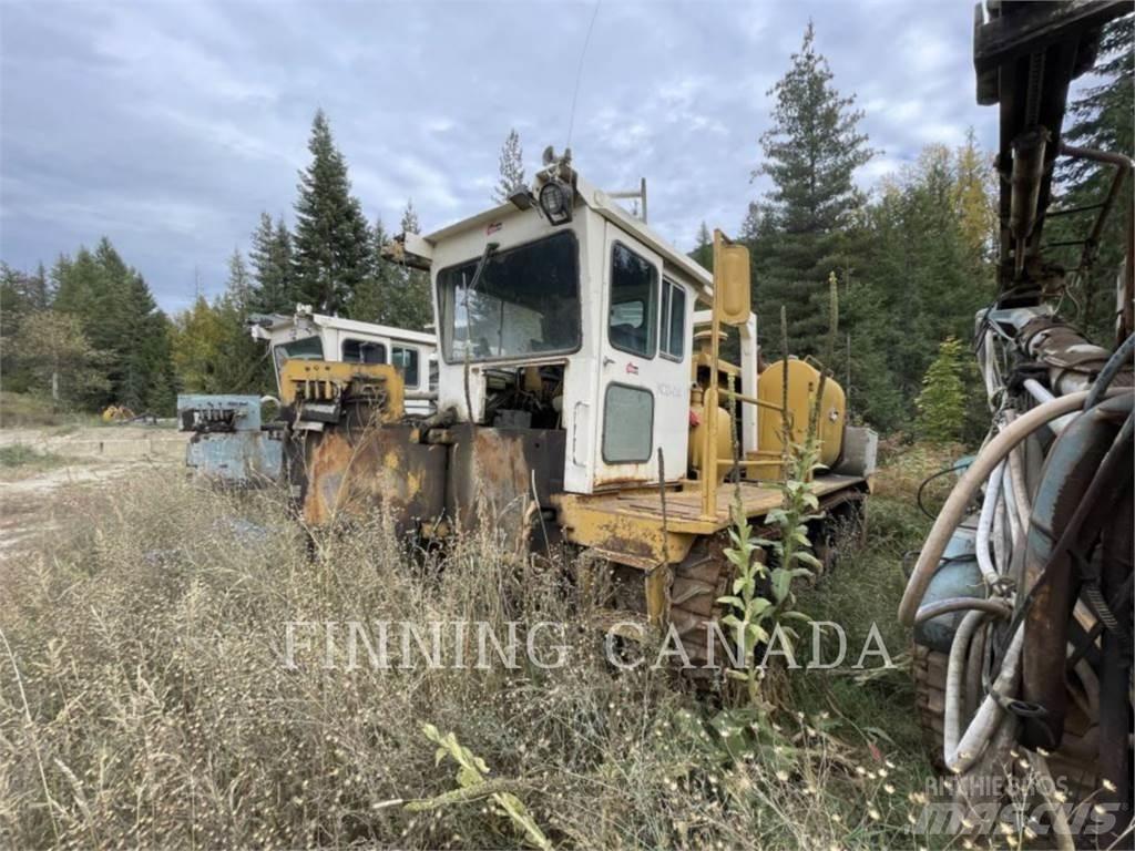 Finning M40 Буровые вышки