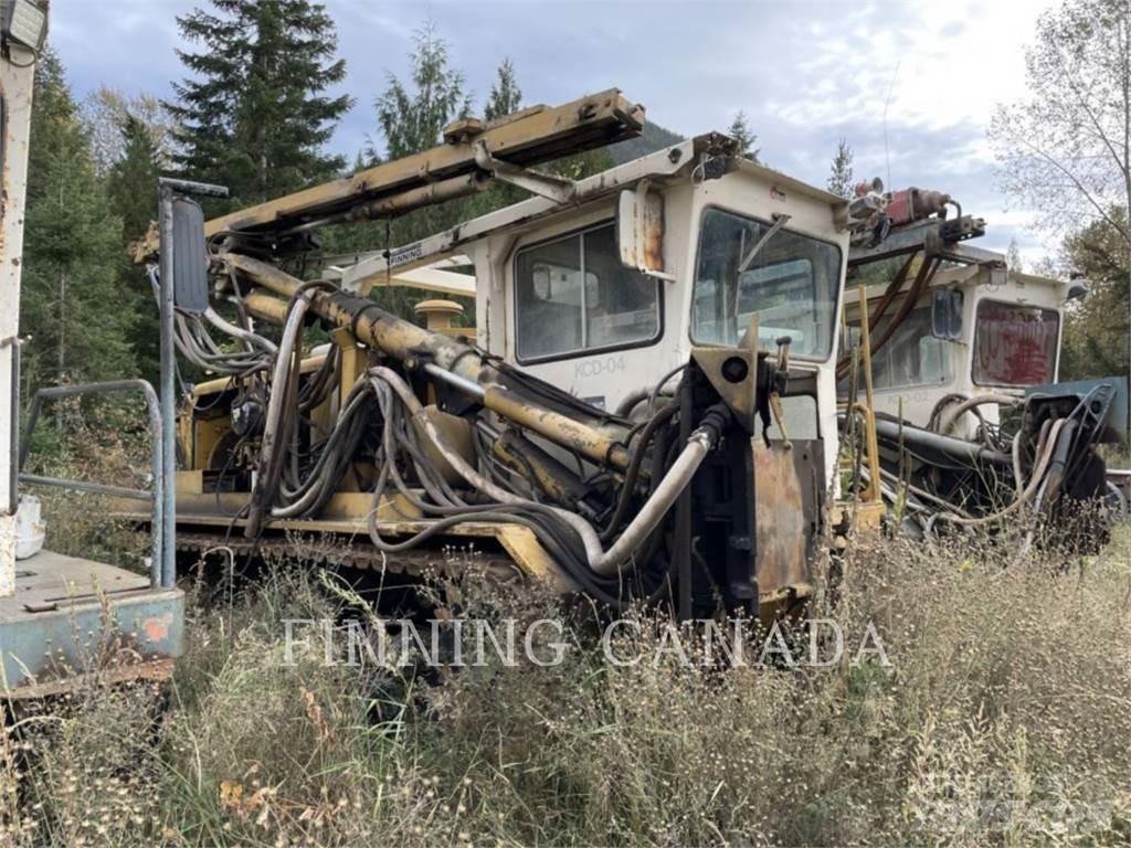 Finning M40 Буровые вышки