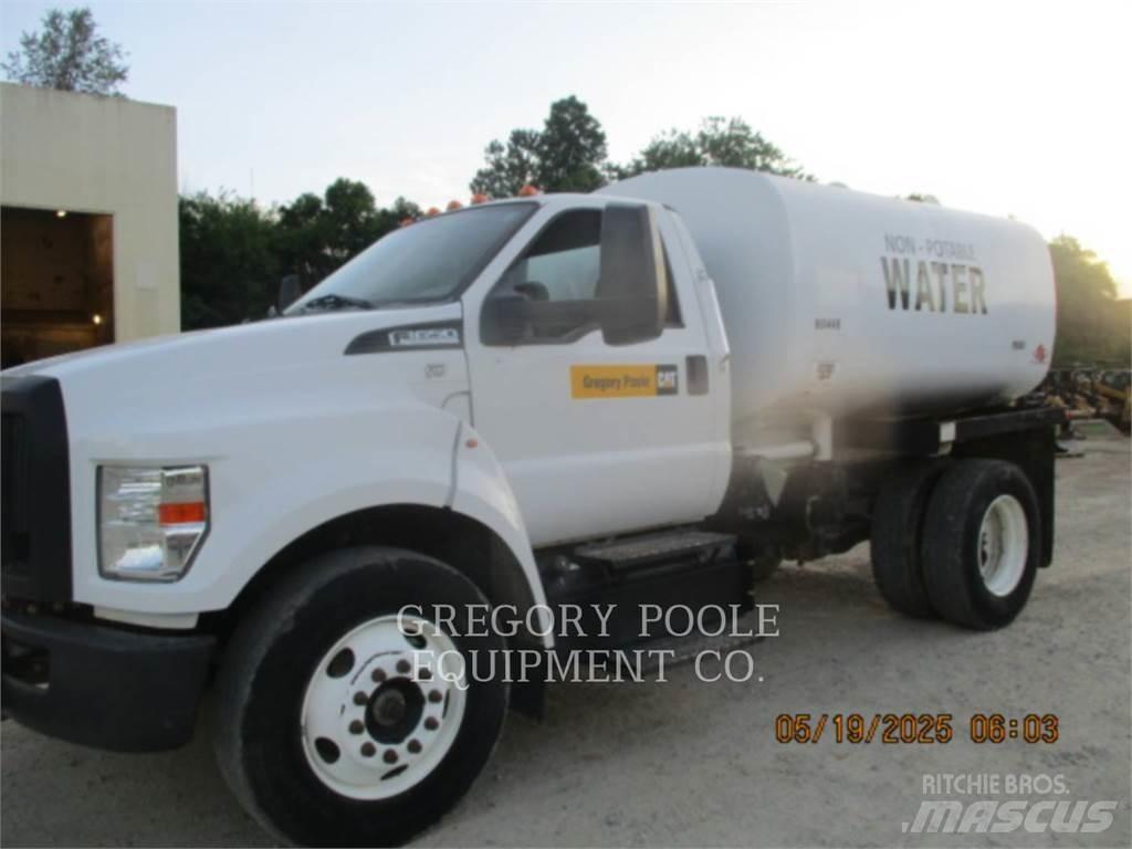 Ford F650 Грузовики-цистерны