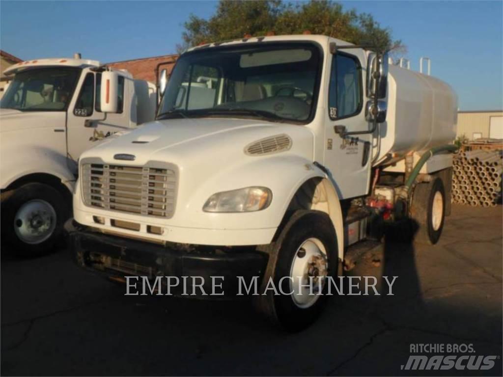 Freightliner 2K WT Грузовики-цистерны