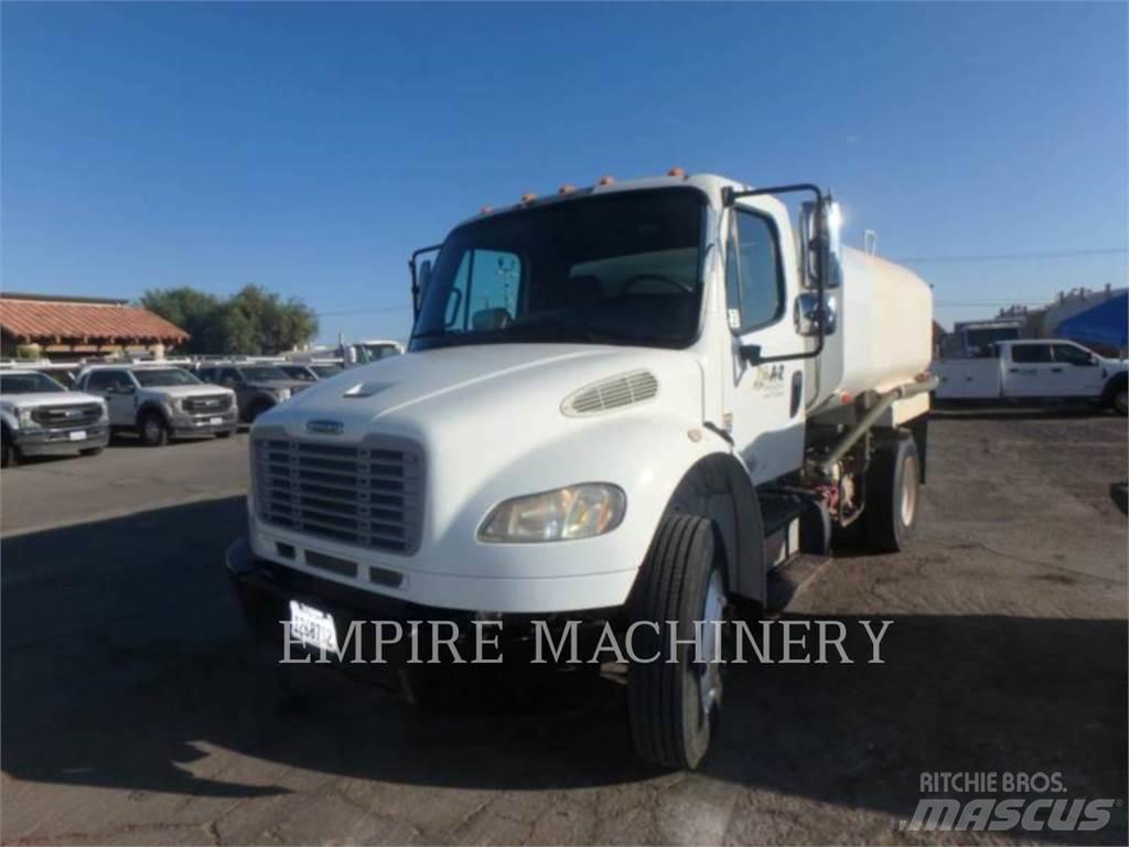 Freightliner 2K WT Грузовики-цистерны
