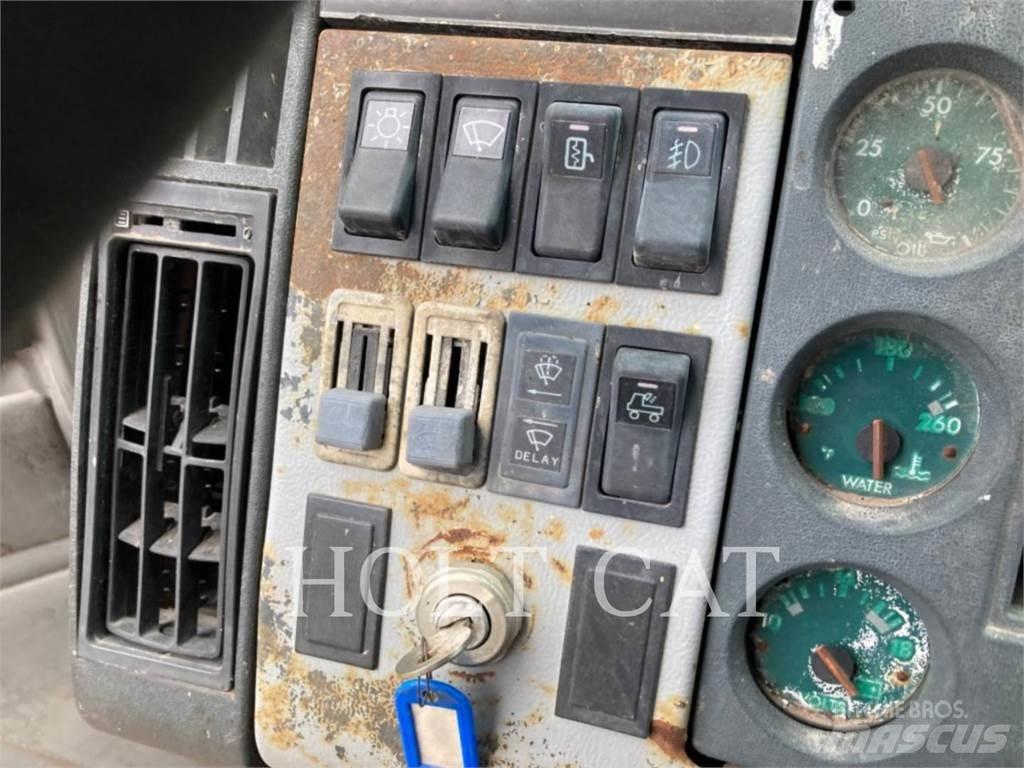 Freightliner F701 Специальные грузовики
