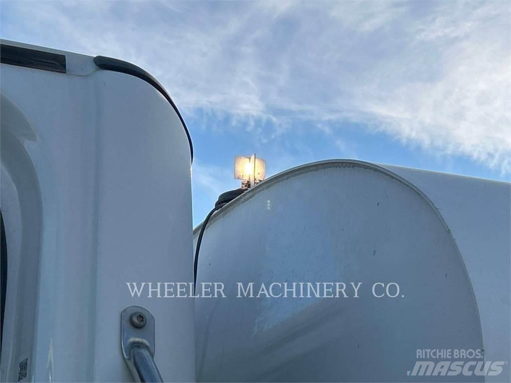 Freightliner WT4000 A Грузовики-цистерны
