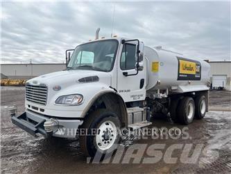 Freightliner WT4000 A Грузовики-цистерны