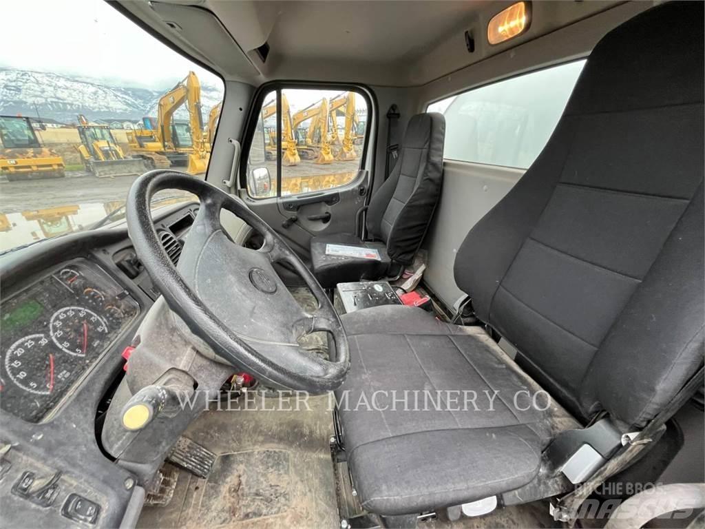 Freightliner WT4000 A Грузовики-цистерны