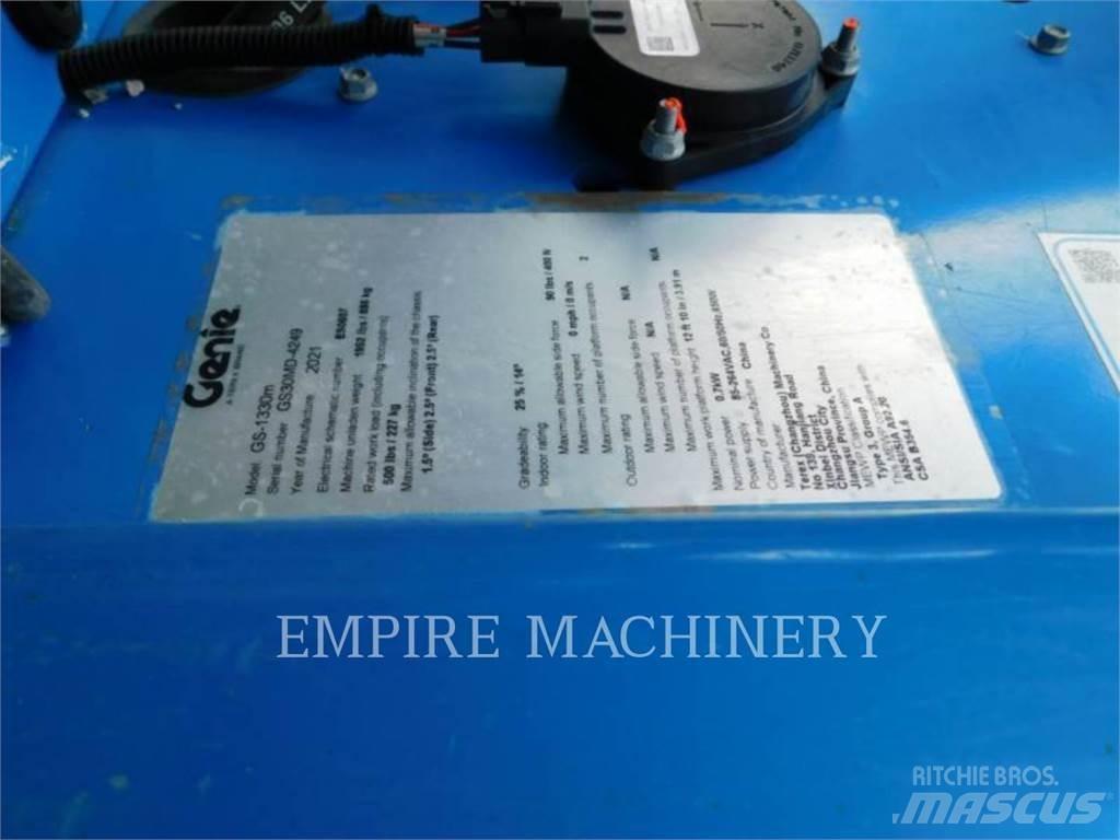 Genie GS1330 Коленчатые подъемники