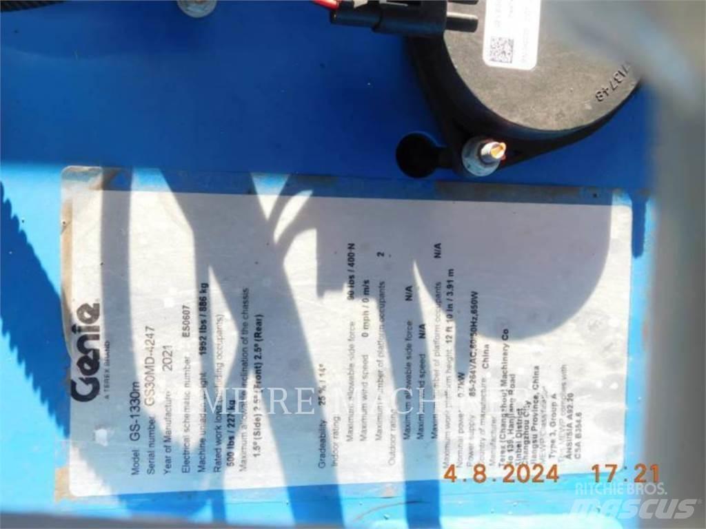 Genie GS1330 Коленчатые подъемники