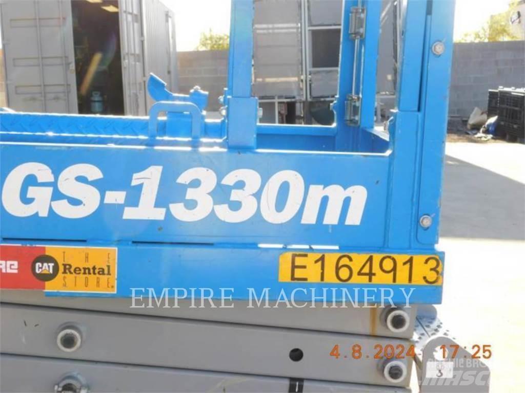 Genie GS1330 Коленчатые подъемники