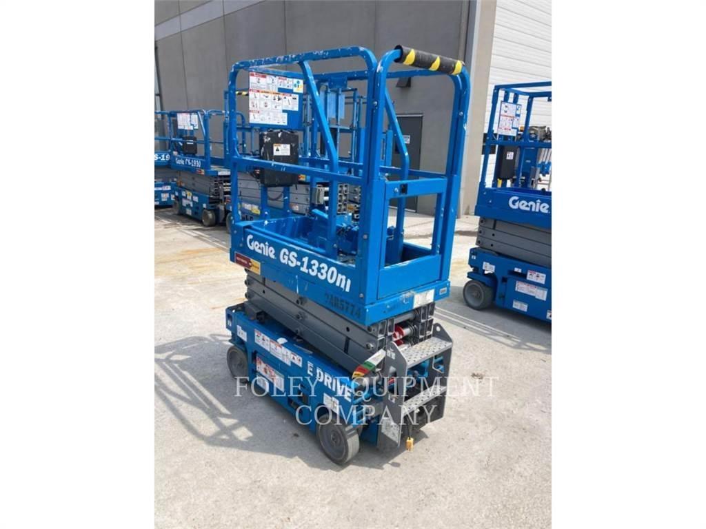 Genie GS1330 Ножничные подъемники