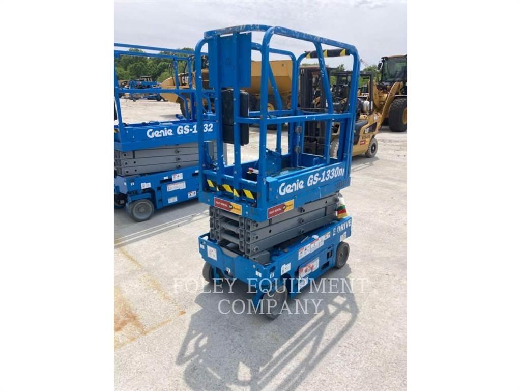 Genie GS1330 Ножничные подъемники