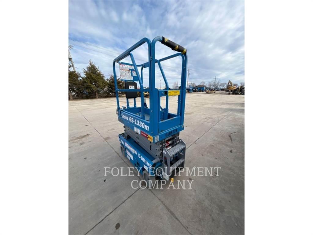 Genie GS1330 Ножничные подъемники